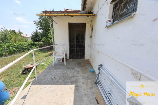 Eladó családi ház, Érden 66 M Ft, 2 szobás
