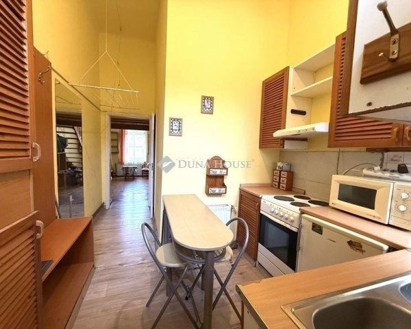 Eladó téglalakás, Budapesten, VII. kerületben 45 M Ft, 1 szobás