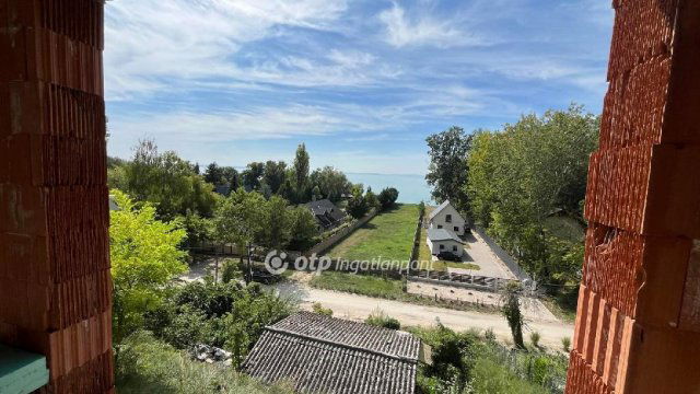 Eladó nyaraló, Balatonakarattyán 299 M Ft, 5 szobás