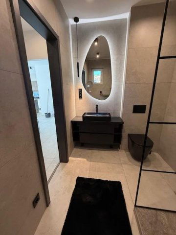 Eladó ikerház, Tatán 159.9 M Ft, 4 szobás / költözzbe.hu