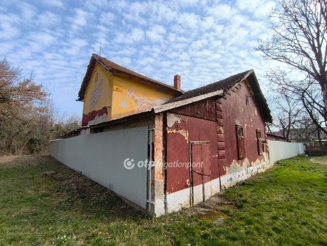 Eladó ipari ingatlan, Mezőtúron 130 M Ft / költözzbe.hu