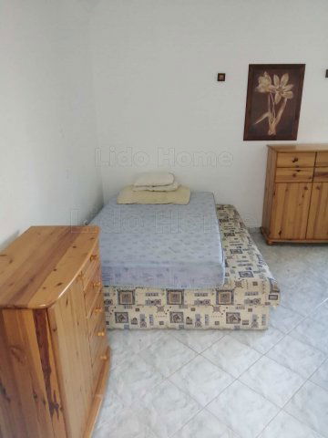 Kiadó családi ház, albérlet, Balatonföldváron 350 E Ft / hó