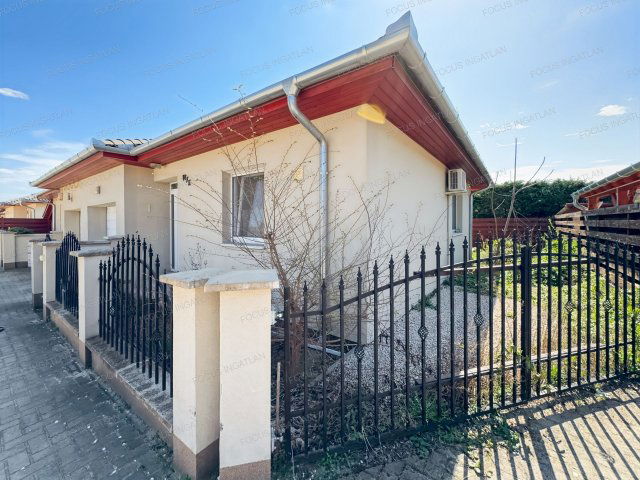 Eladó családi ház, Kecskeméten 54.99 M Ft, 2 szobás