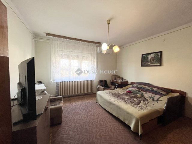 Eladó családi ház, Polgáron 36.7 M Ft, 4 szobás