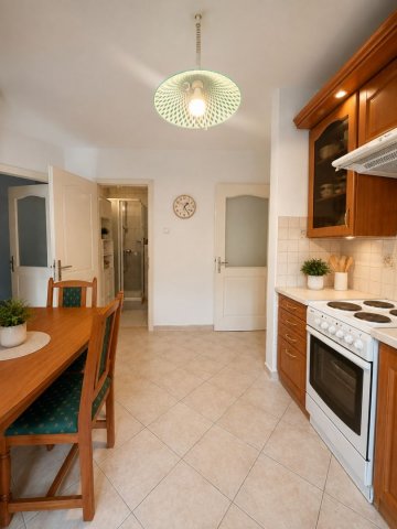 Kiadó téglalakás, albérlet, Debrecenben 280 E Ft / hó, 3 szobás