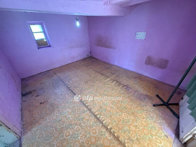 Eladó családi ház, Tiszakécskén 11.9 M Ft, 2 szobás