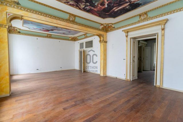 Eladó téglalakás, Budapesten, V. kerületben 300 M Ft, 3 szobás