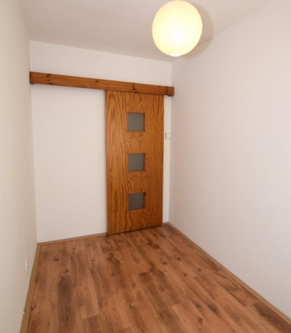 Kiadó panellakás, albérlet, Debrecenben 200 E Ft / hó