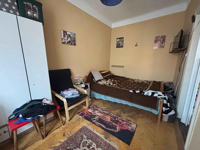 Eladó téglalakás, Budapesten, VI. kerületben, Zichy Jenő utcában