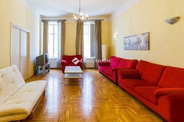 Eladó téglalakás, Budapesten, V. kerületben 120 M Ft, 3 szobás