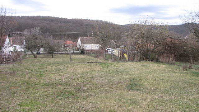 Eladó ikerház, Komlón 17.85 M Ft, 2 szobás