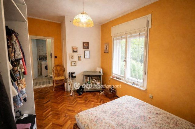 Eladó családi ház, Egerben 44 M Ft, 2 szobás