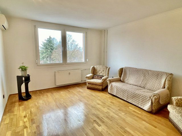 Eladó téglalakás, Keszthelyen 43.5 M Ft, 1+1 szobás