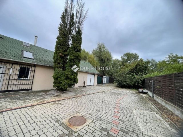 Eladó családi ház, Veresegyházon 159 M Ft, 3 szobás