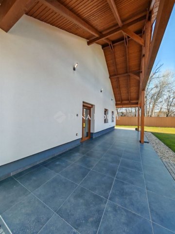 Eladó sorház, Szolnokon 94.9 M Ft, 3 szobás