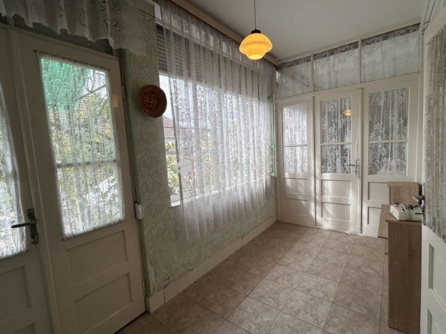 Eladó családi ház, Nagybaracskán 18 M Ft, 4 szobás