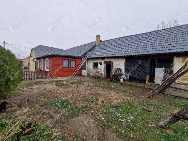 Eladó családi ház, Mocsán 51.9 M Ft, 4 szobás