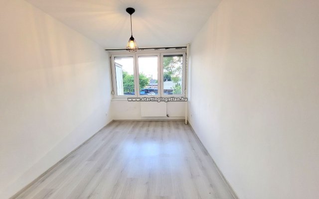 Eladó panellakás, Budapesten, XV. kerületben, Rákos úton 76 M Ft