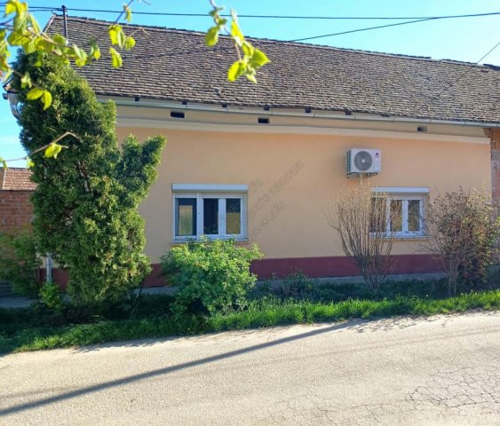 Eladó családi ház, Hódmezővásárhelyen 29.5 M Ft, 2 szobás