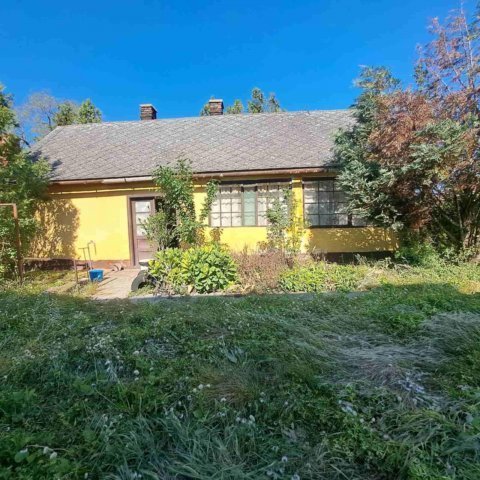 Eladó családi ház, Földesen, Csokonai utcában 10 M Ft, 2 szobás