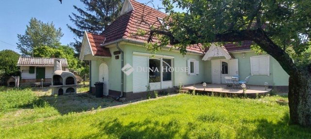 Eladó családi ház, Kecskeméten 59.9 M Ft, 3 szobás