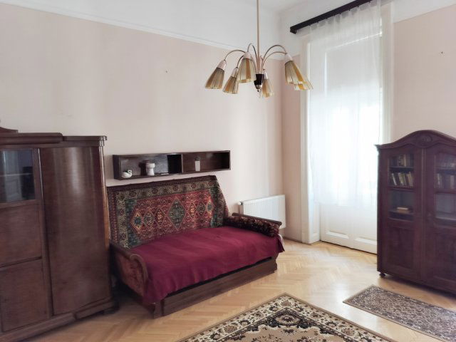 Eladó téglalakás, Budapesten, VI. kerületben, Szív utcában