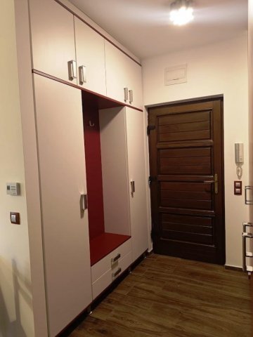 Kiadó téglalakás, albérlet, Tatán 160 E Ft / hó, 10 szobás