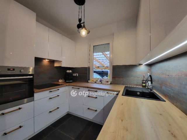 Eladó ikerház, Siófokon 199 M Ft, 4 szobás