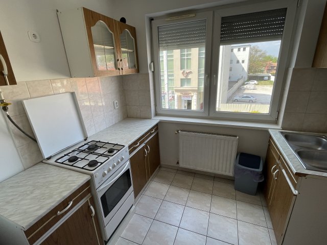 Eladó téglalakás, Debrecenben 87 M Ft, 3+1 szobás