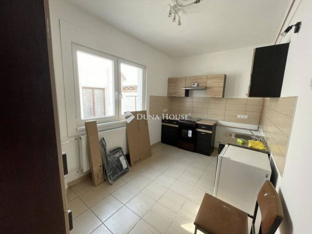 Kiadó családi ház, albérlet, Kapuváron 600 E Ft / hó, 2 szobás
