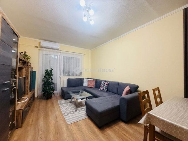 Eladó panellakás, Budapesten, XIX. kerületben, Jókai utcában