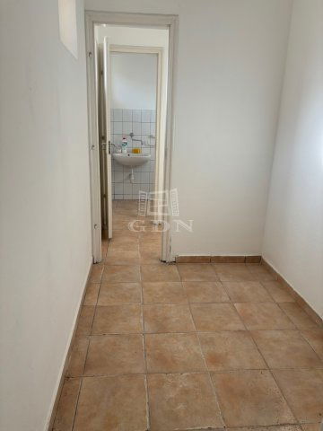 Eladó üzlethelyiség, Banán 48 M Ft / költözzbe.hu