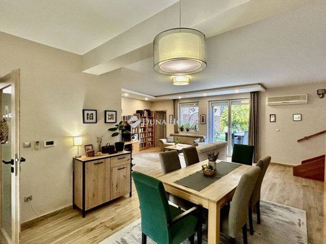 Eladó sorház, Debrecenben 219.9 M Ft, 5 szobás