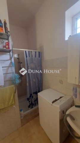 Eladó családi ház, Turán 45 M Ft, 3 szobás