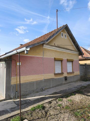 Eladó családi ház, Pitvaroson 4.5 M Ft, 3 szobás