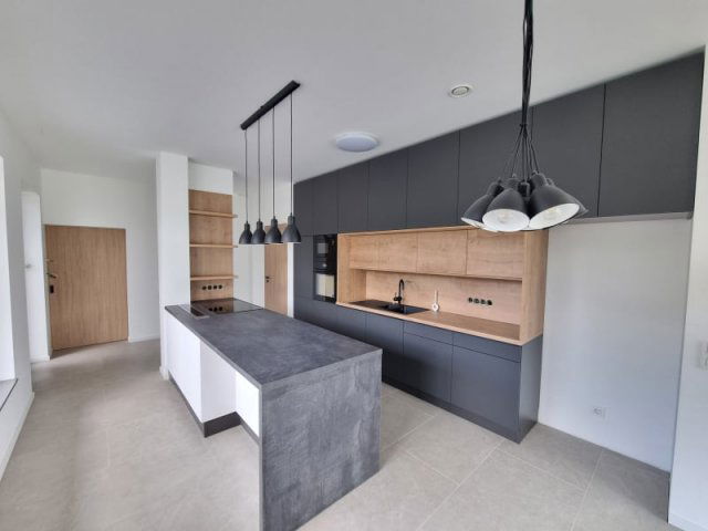 Eladó családi ház, Budapesten, III. kerületben 285 M Ft