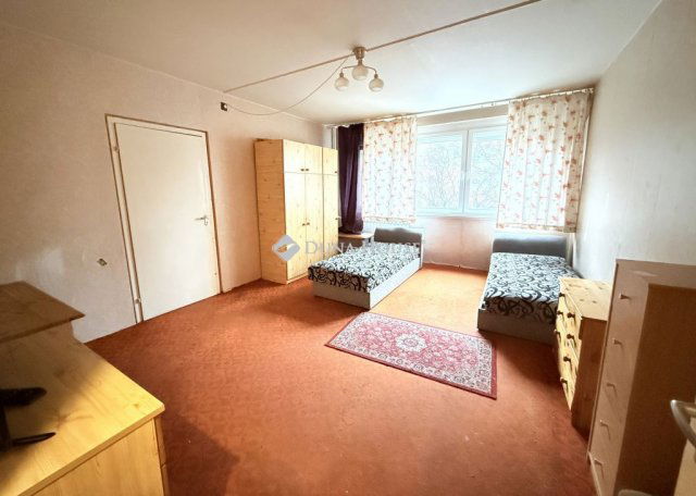 Kiadó panellakás, albérlet, Budapesten, X. kerületben, 3 szobás