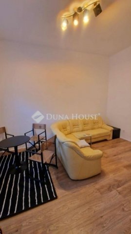 Eladó téglalakás, Budapesten, X. kerületben 48.4 M Ft, 1 szobás