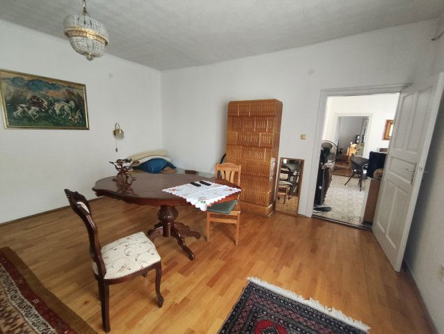 Eladó családi ház, Sümegen 35.5 M Ft, 2 szobás