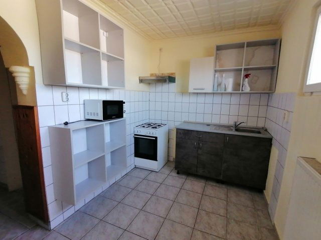 Kiadó családi ház, albérlet, Pusztaszabolcson 330 E Ft / hó