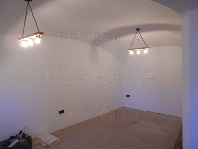 Eladó családi ház, Csabrendeken 154.8 M Ft, 4 szobás