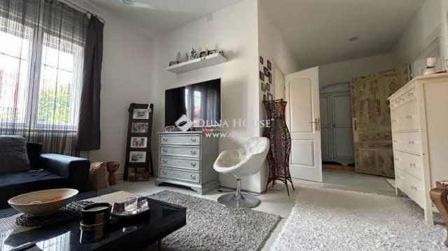 Eladó téglalakás, Szombathelyen 87.75 M Ft, 4 szobás