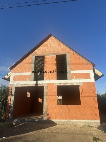 Eladó családi ház, Veresegyházon 144.9 M Ft, 5 szobás