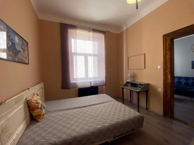 Eladó téglalakás, Budapesten, VII. kerületben, Garay utcában