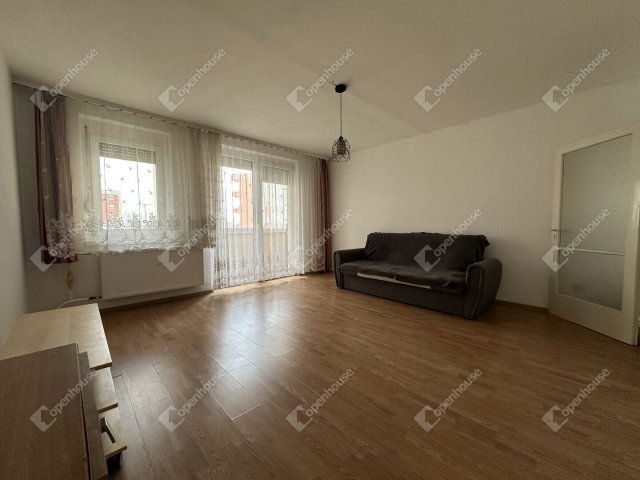 Eladó panellakás, Székesfehérvárott 47.5 M Ft, 2 szobás