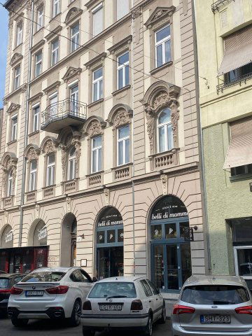 Eladó téglalakás, Budapesten, VII. kerületben 99 M Ft, 3 szobás