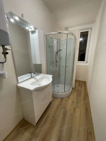 Eladó téglalakás, Kecskeméten 49.99 M Ft, 2+1 szobás