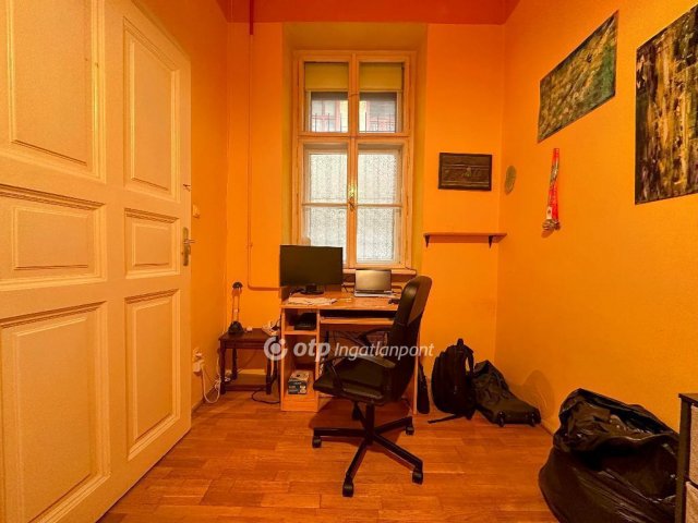 Eladó téglalakás, Budapesten, VII. kerületben 64.9 M Ft
