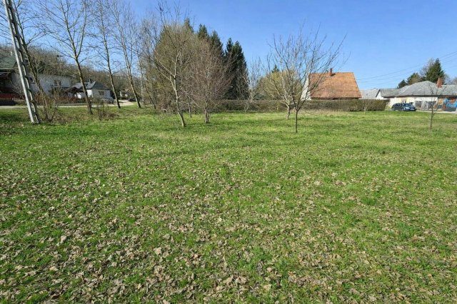 Eladó telek, Bakonynánán 7.9 M Ft / költözzbe.hu