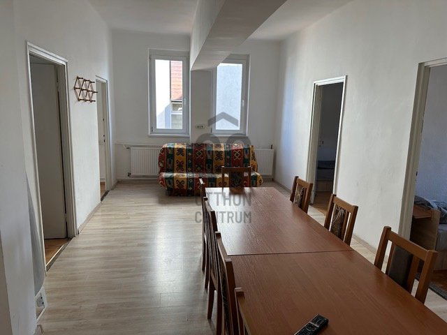 Kiadó hotel, Polgáron 2600 E Ft / hó / költözzbe.hu